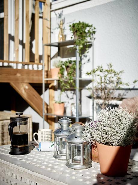 Un primero con terraza pisos primera planta pisos pequeños estilo escandinavo decoración terrazas decoración interiores decoración exterior decoración estilo nórdico blog decoración nórdica 