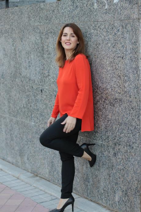 look formal con naranja