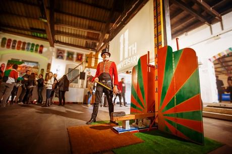 Martillo de feria en el Nasty Garage