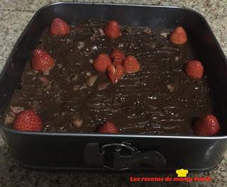 TARTA DE GALLETAS CON CHOCOLATE Y FRESAS EN THERMOMIX