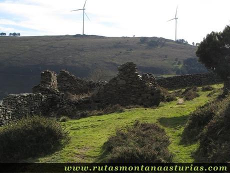 Resto de cabaña piedra