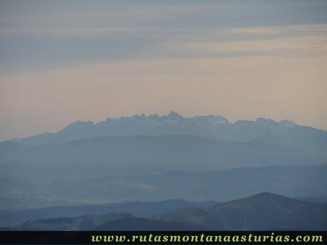 Vista Macizo Cornión