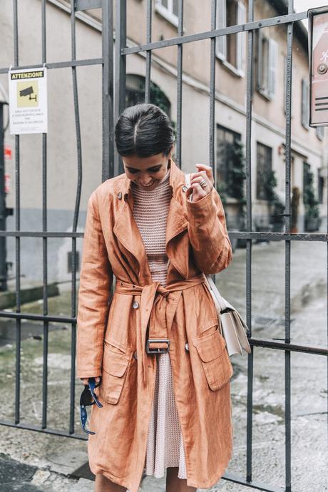 Armani-Trench_Coat-Pink_Dress-Chanel_Slingbacks-Celine_Box_Bag-Outfit-Milan_Fashion_Week-Street_Style-9