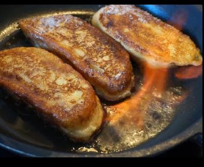 Torrijas caramelizadas al ron