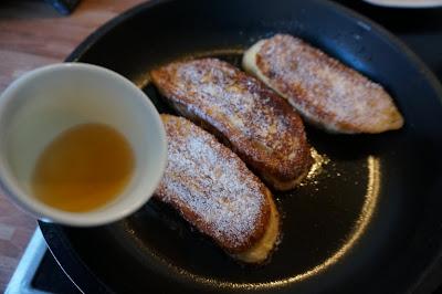 Torrijas caramelizadas al ron