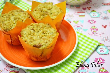 Streusel muffins de plátano con chips de chocolate