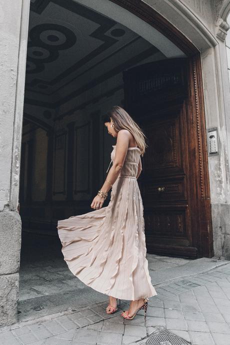 She’s Like A Rainbow Salvatore_Ferragamo-Edgardo_Osorio_for_Ferragamo_Shoes_Collection-Nude_Dress-Dot_Sandals-Outfit-Collage_Vintage-