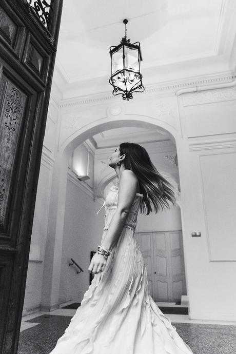 She’s Like A Rainbow Salvatore_Ferragamo-Edgardo_Osorio_for_Ferragamo_Shoes_Collection-Nude_Dress-Dot_Sandals-Outfit-Collage_Vintage-13