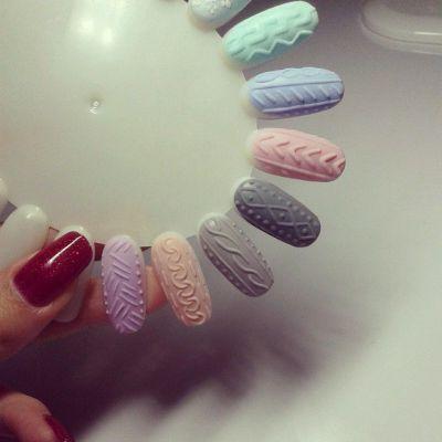 knitted nails