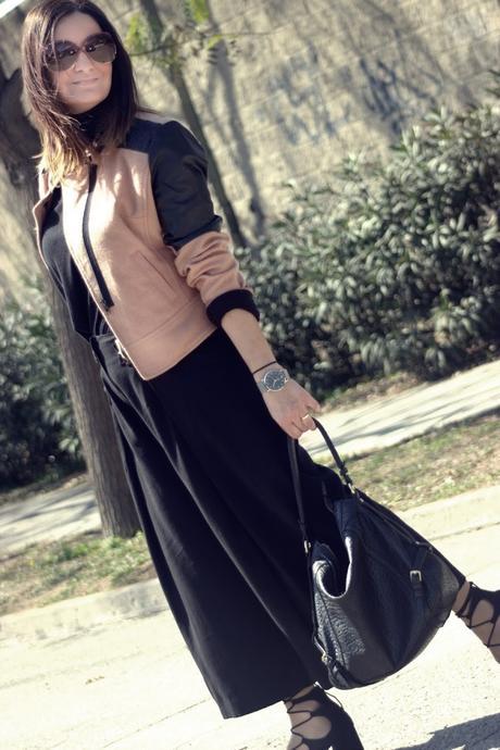 Con biker y culottes