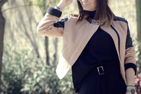 Con biker y culottes