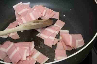 Pasta al vozka con calabacín y bacon de pavo