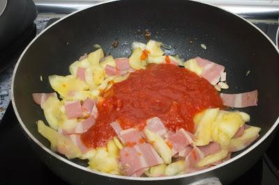 Pasta al vozka con calabacín y bacon de pavo