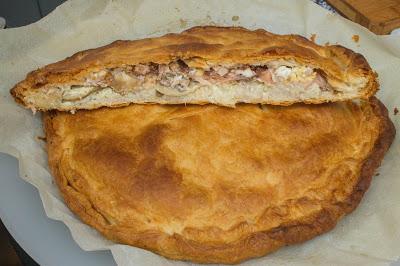 Kulibiak (empanada rusa de salmón)