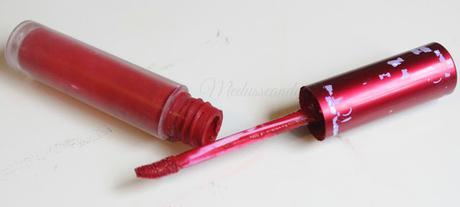 Duelo de labiales:Lime Crime Red Velvet VS Kat Von D Outlaw Duelo de labiales:Lime Crime Red Velvet VS Kat Von D Outlaw