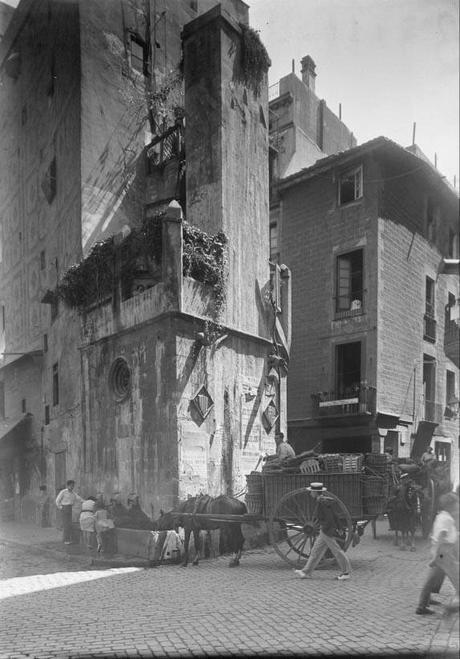 EL BARRIO GÓTICO, NO EXISTE, A LA BARCELONA D' ABANS, D' AVUI I DE SEMPRE...20-03-2016...!!!