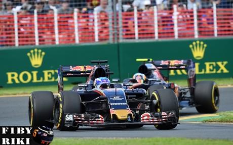 Encontronazo en pista de ambos Toro Rosso, Sainz habla al respecto