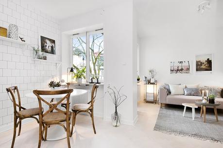 madera natural interiores espacios pequeños estilo nórdico escandinavo encimeras de mármol decoración moderna decoración mini pisos cocina nórdica moderna cocina blanca blog interiores nórdicos blog decoración nórdica 