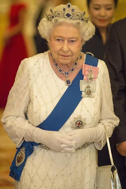 Tiara de Zafiros - Casa Real de Reino Unido