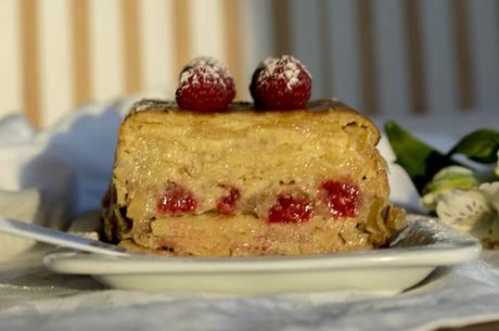 PASTEL O GÂTEAU INVISIBLE DE MANZANAS Y FRAMBUESAS