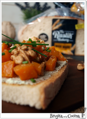 Tosta de calabaza y limón con crema de queso de cabra