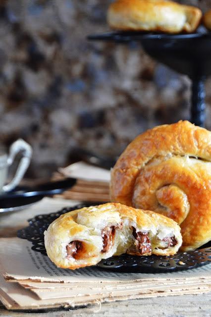 Caracolas de nutella con hojaldre casero 