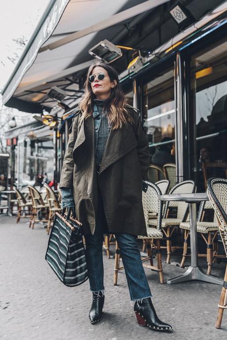 Layers-Denim_Levis-Parka-Striiped_Basket-Outfit-Celine_Boots-Street_Style-21