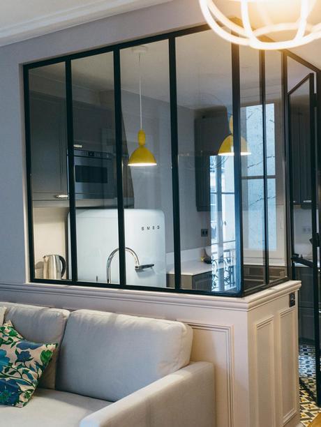 Apartamento chic en gris y amarillo Apartamento chic en gris y amarillo