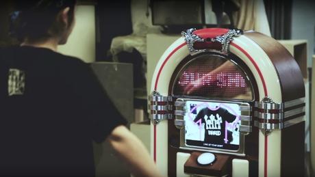 Spotify crea una jukebox que reconoce las camisetas de los grupos de música