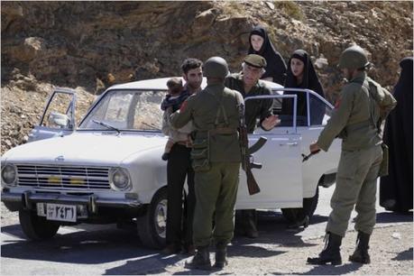 O los tres o ninguno. Canción de amor.