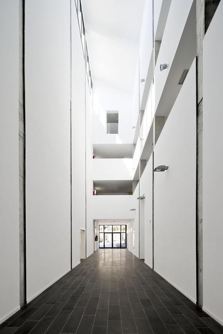 CENTRO CÍVICO EN MOLINS DE REI CENTRO CÍVICO EN MOLINS DE REI