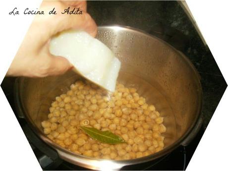Potaje de garbanzos con arroz