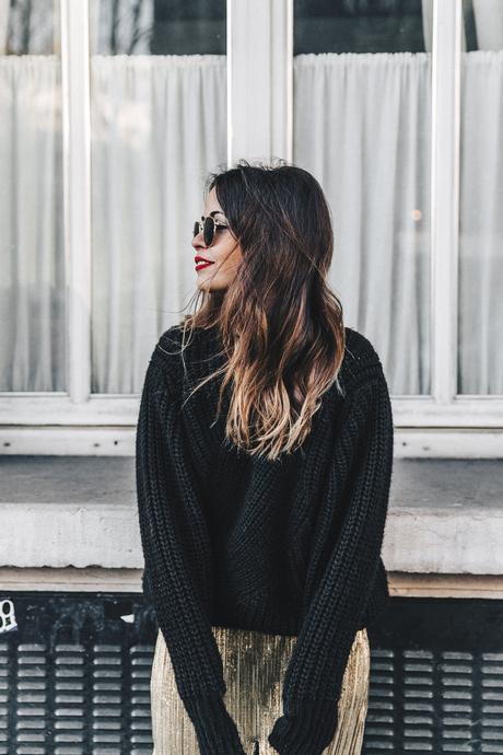 Metallic_Dress-Gold_Skirt-Pleated-Celine_Boots-Outfit-Paris-PFW-Street_Style-52