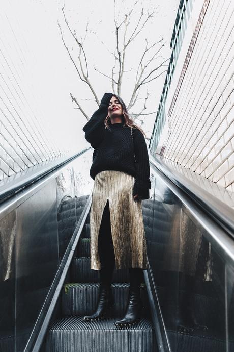 Metallic_Dress-Gold_Skirt-Pleated-Celine_Boots-Outfit-Paris-PFW-Street_Style-40
