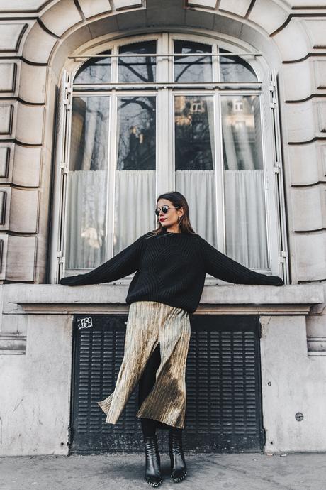 Metallic_Dress-Gold_Skirt-Pleated-Celine_Boots-Outfit-Paris-PFW-Street_Style-46