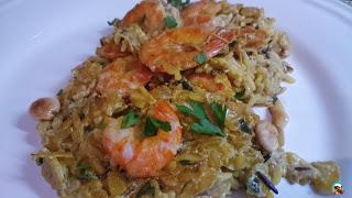 Arroz con langostinos al curry