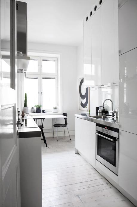 fondo armario decoración estilo nórdico escandinavo Estilo nórdico en blanco y negro decoración interiores decoración infantil blanco negro decoración habitaciones infantiles decoración en blanco blog decoración nórdica 