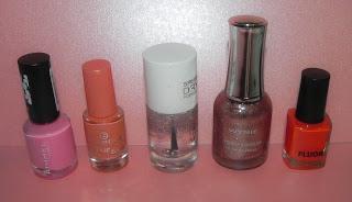 Tendencias de primavera: Tropical Sunset (look, manicura y outfit)