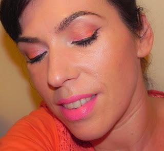 Tendencias de primavera: Tropical Sunset (look, manicura y outfit)