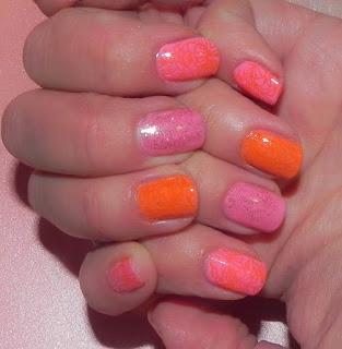 Tendencias de primavera: Tropical Sunset (look, manicura y outfit)