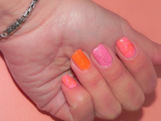 Tendencias de primavera: Tropical Sunset (look, manicura y outfit)