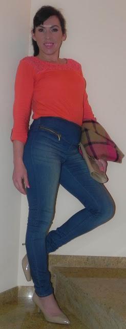 Tendencias de primavera: Tropical Sunset (look, manicura y outfit)