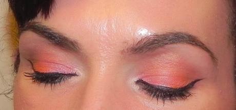 Tendencias de primavera: Tropical Sunset (look, manicura y outfit)