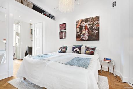 minipisos interiores pequeños estilo nórdico escandinavo espejos en el salon distribución pisos pequeños decoración pisos pequeños decoración interiores decoración espejos blog decoración nórdica ampliar espacio decoracion 