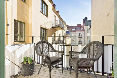 minipisos interiores pequeños estilo nórdico escandinavo espejos en el salon distribución pisos pequeños decoración pisos pequeños decoración interiores decoración espejos blog decoración nórdica ampliar espacio decoracion 