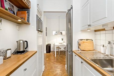 minipisos interiores pequeños estilo nórdico escandinavo espejos en el salon distribución pisos pequeños decoración pisos pequeños decoración interiores decoración espejos blog decoración nórdica ampliar espacio decoracion 