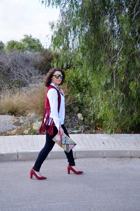 Chaleco burdeos con flecos_outfit_mivestidoazul (7)