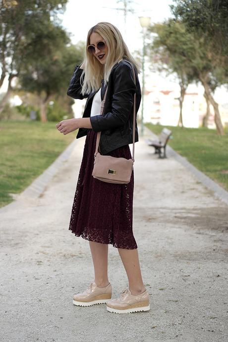 LACE SKIRT & PLATFORMS