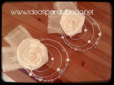 Decoración del Coche con Flores y Cestas Porta Alfileres