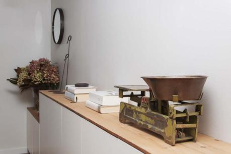 Reformas Barcelona estilo nórdico escandinavo estilo nórdico barcelona Encimera de piedra gris encimera cocina madera cocinas nórdicas modernas cocina con isla blog decoración nórdica 